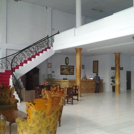 Hotel Indonesia 페칼롱간 외부 사진